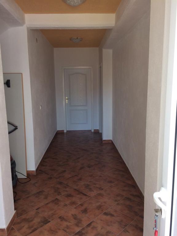 Apartments Cecunjanin Bar Luaran gambar